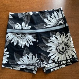 Fitted Aerie shorts